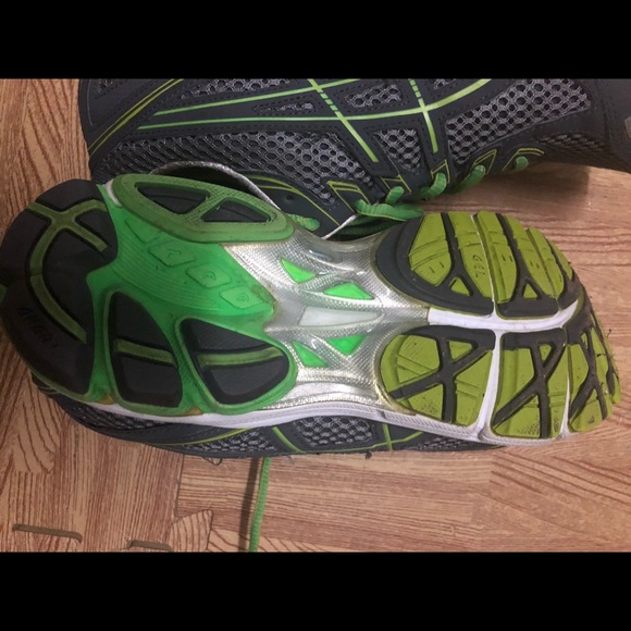 Women’s ASICS sneakers size 8.5 - Picture 5 of 5